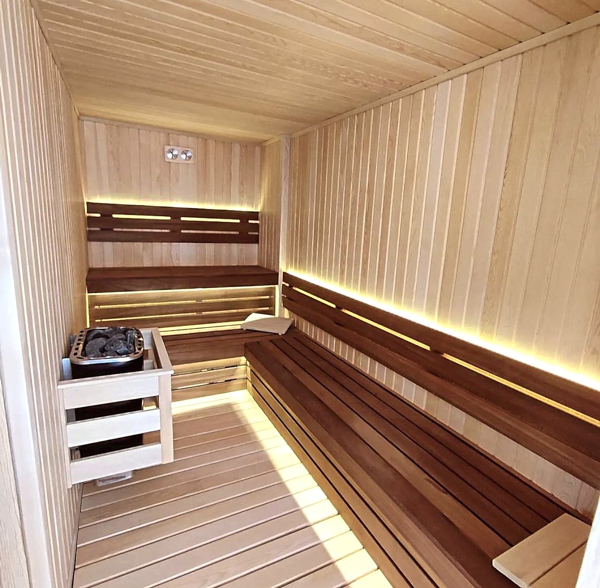 ef40bb30-8410-4f63-b01c-bb97953552bf